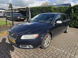 Blau Gebraucht 2009 Volvo V70 Kombi | 2.450 €