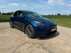 Blau Gebraucht 2023 Tesla Model Y Performance SUV | 37.999 € (Guter Preis)