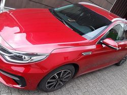 Rot Gebraucht 2019 Kia Optima Kombi | 14.500 €