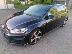 Schwarz Gebraucht 2018 VW Golf VII GTI Limousine | 16.890 € (Superpreis)