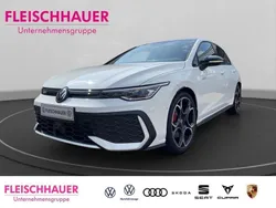 Weiss Neu 2025 VW Golf VIII Style Limousine | 44.990 € (Fairer Preis)