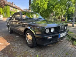 Grau Gebraucht 1990 BMW 316 M Sport Cabrio | 11.400 €