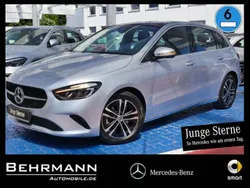Lack hightechsilber (metallic) Gebraucht 2024 Mercedes B200 Van / Kleinbus | 33.889 € (Teuer)