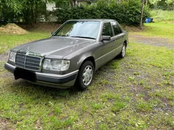 Gebraucht 1991 Mercedes E230 Limousine | 3.500 €