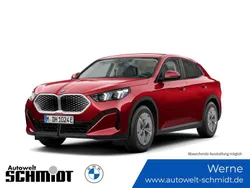 Fire red metallic Gebraucht 2024 BMW iX2 SUV | 42.090 € (Superpreis)