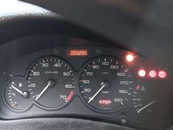 Grau Gebraucht 2001 Peugeot 206 Limousine | 1.800 € (Etwas zu teuer)