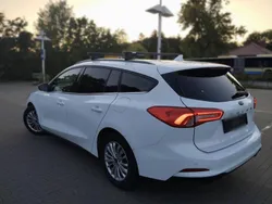 Weiß Gebraucht 2019 Ford Focus Titanium Kombi | 13.200 € (Fairer Preis)