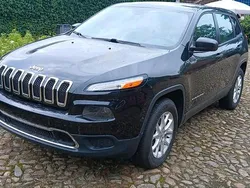 Schwarz Gebraucht 2014 Jeep Cherokee Sport SUV | 7.500 € (Superpreis)