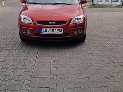 Rot Gebraucht 2007 Ford Focus Coupé | 3.550 € (Etwas zu teuer)