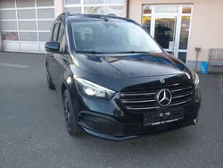 Lackfarbe loparitschwarz metal Neu 2024 Mercedes 180 Edition Limousine | 33.400 € (Guter Preis)