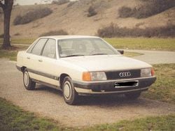 Beige Gebraucht 1987 Audi 100 Design Limousine | 3.599 €