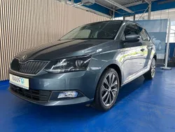 Grau Gebraucht 2015 Skoda Fabia Limousine | 7.999 € (Fairer Preis)