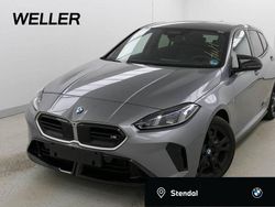Skyscraper grau (grau) Gebraucht 2024 BMW M135 Comfort Edition Kleinwagen | 39.980 € (Teuer)