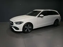 Weiß unilack polarweiß Gebraucht 2023 Mercedes C200 Avantgarde Kombi | 27.800 € (Fairer Preis)