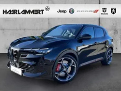Schwarz Neu 2025 Alfa Romeo Junior Veloce SUV | 52.890 € (Teuer)