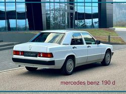 Weiß Gebraucht 1989 Mercedes 190 Limousine | 8.900 €