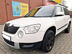 Weiß Gebraucht 2011 Skoda Yeti Active SUV | 4.490 € (Fairer Preis)