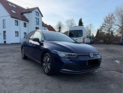 Blau Gebraucht 2024 VW Golf VIII Move Kombi | 20.499 € (Superpreis)