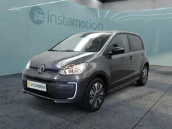 Grau Gebraucht 2024 VW e-up! Kleinwagen | 22.649 € (Fairer Preis)