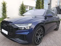 Blau Gebraucht 2020 Audi Q8 Ambiente SUV | 54.900 € (Superpreis)
