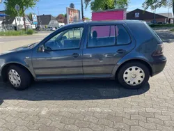 Grau Gebraucht 2003 VW Golf IV Comfortline Limousine | 2.400 € (Fairer Preis)