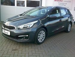 Grau Gebraucht 2017 Kia Ceed Sportswagon Attract Kombi | 10.999 € (Etwas zu teuer)