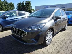 Magneticgrau (metallic) Gebraucht 2023 Ford Fiesta Titanium Kleinwagen | 18.987 € (Fairer Preis)