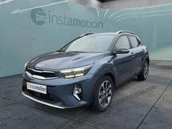 Blau Gebraucht 2023 Kia Stonic SUV | 21.949 € (Fairer Preis)