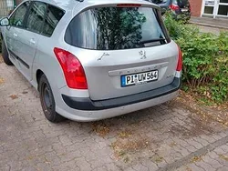 Grau Gebraucht 2009 Peugeot 308 Limousine | 1.200 €