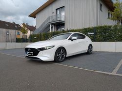 Weiß Gebraucht 2020 Mazda 3 Selection Limousine | 18.500 € (Fairer Preis)
