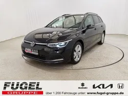 Deep black perleffekt Gebraucht 2023 VW Golf VIII Style Kombi | 24.999 € (Superpreis)