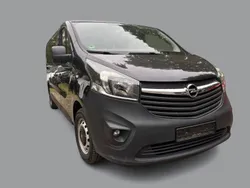 Schwarz Gebraucht 2018 Opel Vivaro S Van | 17.990 € (Fairer Preis)