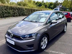 Grau Gebraucht 2015 VW Golf VII Comfortline Limousine | 10.750 € (Fairer Preis)