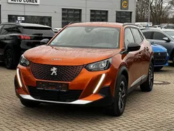 Orange Gebraucht 2022 Peugeot e-2008 Allure SUV | 18.980 € (Guter Preis)