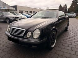 Schwarz Gebraucht 1998 Mercedes CLK320 Elegance Cabrio | 2.990 € (Superpreis)