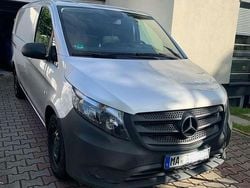 Silber Gebraucht 2020 Mercedes Vito Van / Kleinbus | 18.600 € (Teuer)