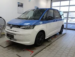 Blau Gebraucht 2022 VW T7 Basis Van | 46.930 €
