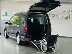 Blau Gebraucht 2020 VW Caddy Maxi Highline Van / Kleinbus | 46.950 €