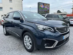 Blau Gebraucht 2019 Peugeot 5008 Business-Line Van / Kleinbus | 21.956 € (Fairer Preis)