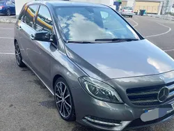 Grau Gebraucht 2013 Mercedes B180 Van / Kleinbus | 10.800 € (Fairer Preis)