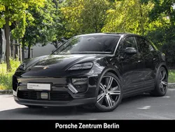 Tiefschwarzmetallic Gebraucht 2024 Porsche Macan SUV | 96.900 € (Superpreis)