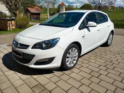 Weiß Gebraucht 2014 Opel Astra Energy Limousine | 6.700 € (Fairer Preis)
