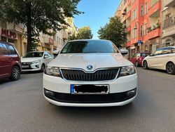 Weiß Gebraucht 2018 Skoda Rapid Ambition Limousine | 9.690 € (Guter Preis)
