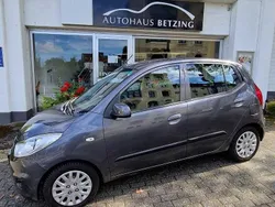 Grau Gebraucht 2013 Hyundai i10 Kleinwagen | 3.944 € (Fairer Preis)