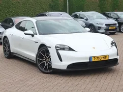Weiß Gebraucht 2022 Porsche Taycan Performance Package Limousine | 59.950 € (Superpreis)