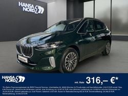 Grün Gebraucht 2025 BMW 220 Active Tourer Luxury Line Van / Kleinbus | 36.150 € (Fairer Preis)