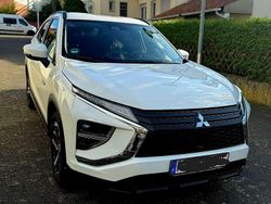 Weiß Gebraucht 2022 Mitsubishi Eclipse Cross Top SUV | 25.000 € (Fairer Preis)