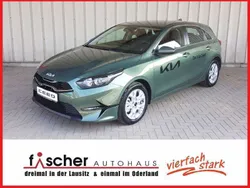 Experience green Gebraucht 2024 Kia Ceed Vision Limousine | 20.650 € (Superpreis)