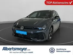 Grau Gebraucht 2024 VW Golf VIII R-line Limousine | 33.429 € (Fairer Preis)