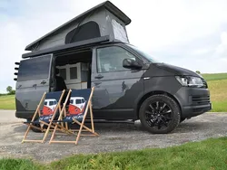 Grau Gebraucht 2018 VW T6 California Van | 35.999 €